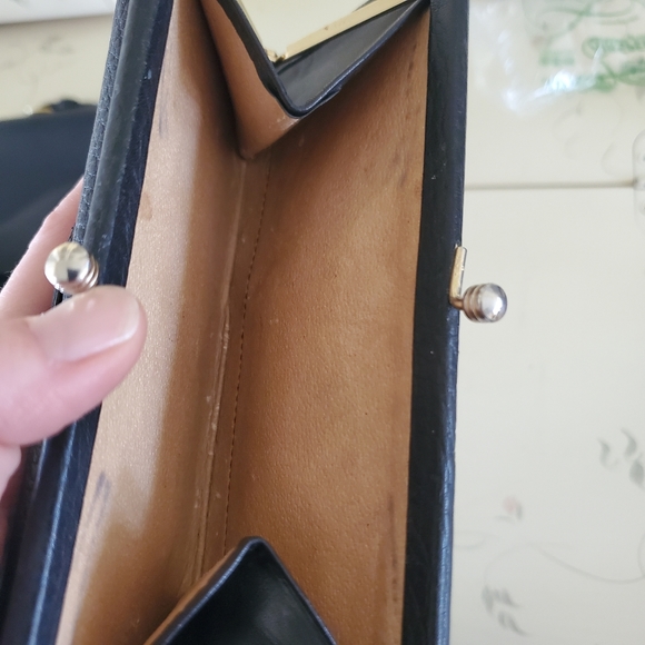 Dooney & Bourke Matching Large Purse & Wallet Set - Picture 9 of 16